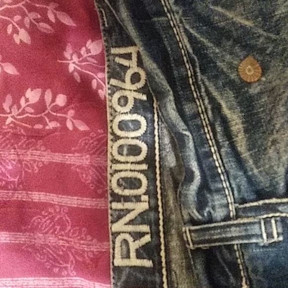 Men's shorts - Picture 2 of 7